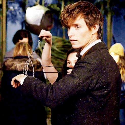 《怪獸與牠們的產地》特效對比 電影本身就是魔法世界吧...