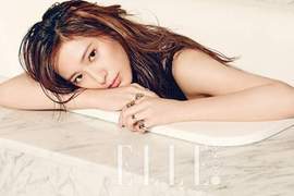 冰山美人《Krystal長大了》!一掃清新風格開始拍攝性感寫真...... 冰山美人《Krystal長大了》!一掃清新風格開始拍攝性感寫真......
