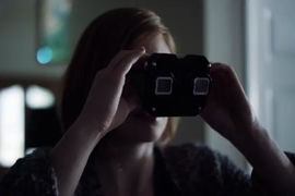 恐怖短片《Stereoscope 實體鏡》收到東西不要亂玩啊... 恐怖短片《Stereoscope 實體鏡》收到東西不要亂玩啊...