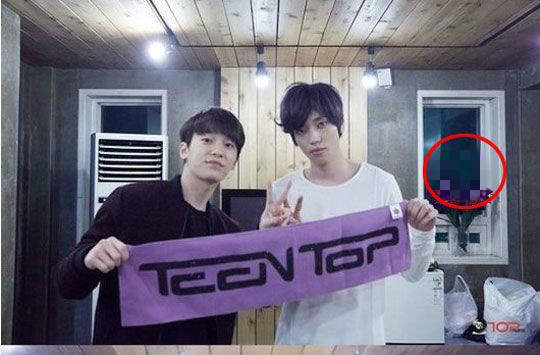 好可怕系列《韓星拍到的靈異照片》曾經拍到阿飄是要發了嗎...