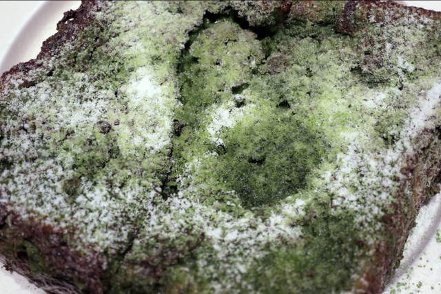 絕對不是發霉《抹茶法式吐司》顏色和美味度反差大大的話題美食❤ 絕對不是發霉《抹茶法式吐司》顏色和美味度反差大大的話題美食❤