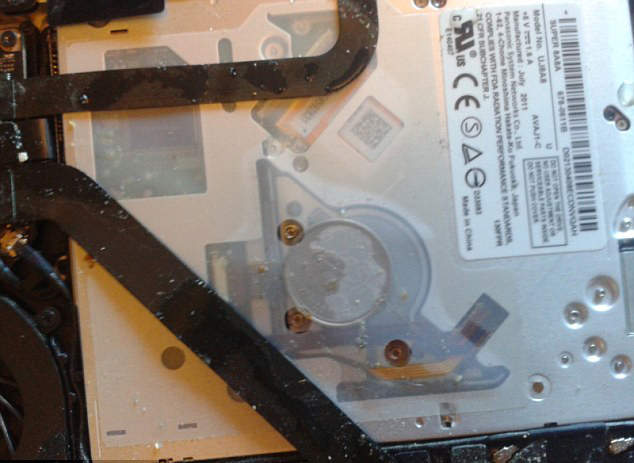 蘋果電腦之謎《在Mac裡發現硬幣》而且不只一個案例? 蘋果電腦之謎《在Mac裡發現硬幣》而且不只一個案例?