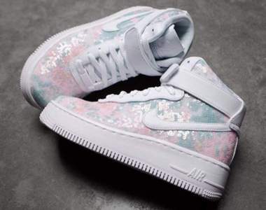 是真的《Nike推出灰姑娘的玻璃球鞋》猜猜看圓公主夢要花多少錢? 是真的《Nike推出灰姑娘的玻璃球鞋》猜猜看圓公主夢要花多少錢?
