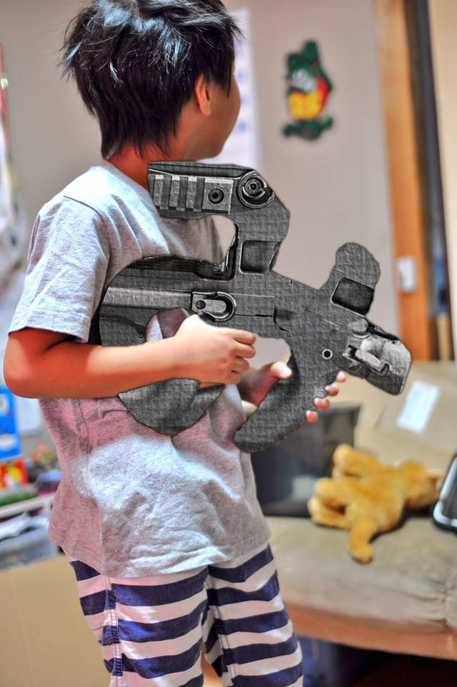 《看起來像武器的平假名》感覺み這個字很像一把機關槍耶 《看起來像武器的平假名》感覺み這個字很像一把機關槍耶