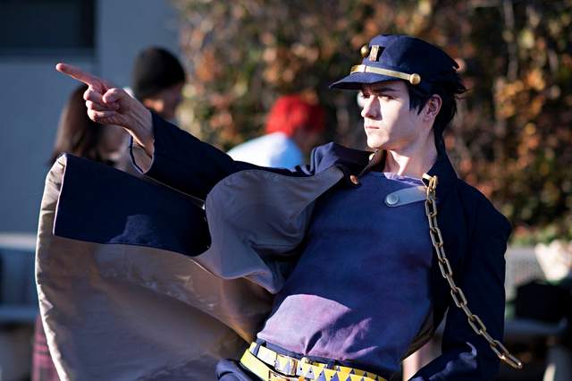 畫風神還原《JoJo承太郎coser 》種族優勢＋身材超棒＝太OP了