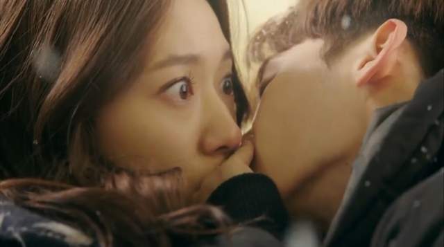 超失禮票選《吻戲親的最尷尬女星》很多知名女星都上榜阿......