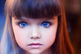 俄羅斯《5歲大眼萌女娃》眼睛美成這樣不科學 俄羅斯《5歲大眼萌女娃》眼睛美成這樣不科學