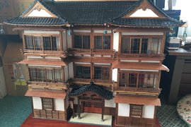 高手在民間《爺爺做的娃娃屋》精緻到把孫女給嚇慘了~~ 高手在民間《爺爺做的娃娃屋》精緻到把孫女給嚇慘了~~