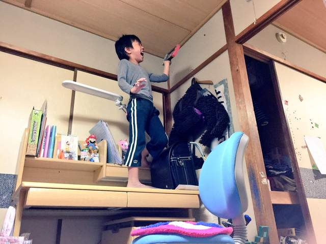 爸爸的愛《日本父親為兒子「變」出任天堂Switch》狂喜到飛起來啦