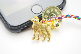 日本準備迎接新年《金犬招財開運吊飾》這實在是太可愛了 日本準備迎接新年《金犬招財開運吊飾》這實在是太可愛了