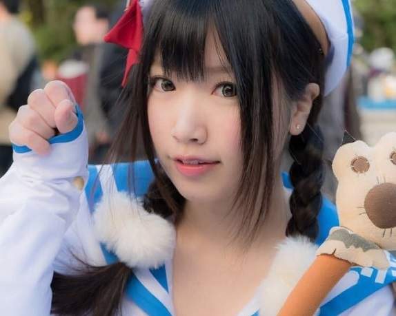 大尺度正妹Coser《ゆとり》變身7月新番巨乳人馬少女★現身秋葉原
