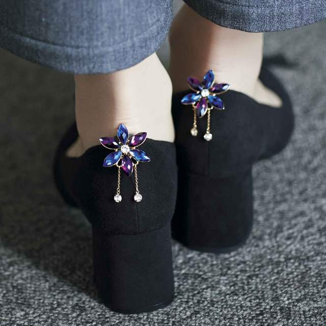 看不出是鞋墊的《墜飾足跟墊》可愛解決痛苦的鞋子磨腳問題 看不出是鞋墊的《墜飾足跟墊》可愛解決痛苦的鞋子磨腳問題