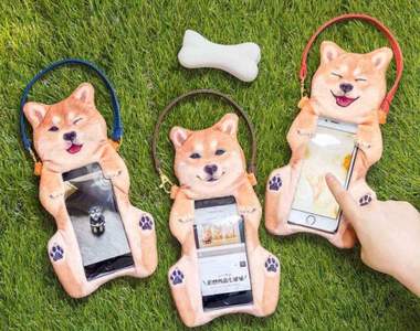 《柴犬翻肚手機袋》滑手機也能有在摸阿柴肚肚的港覺❤ 《柴犬翻肚手機袋》滑手機也能有在摸阿柴肚肚的港覺❤