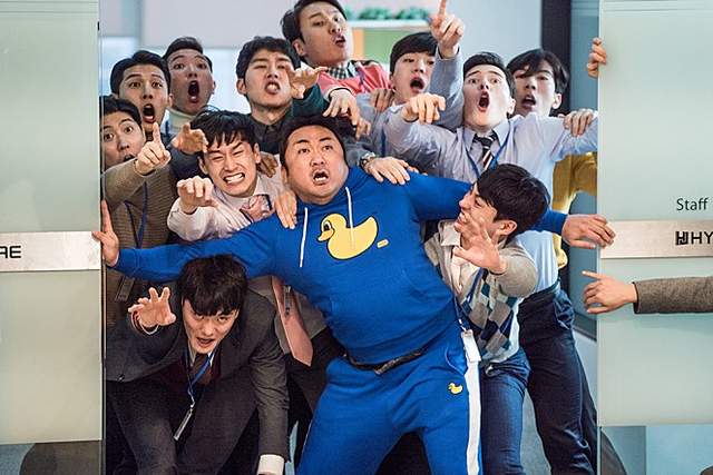 大叔變成歷史老師《The Bros》久久回家一次才發現天大的秘密阿...