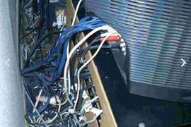 《電視後的電線整理法》乾淨整潔自己看了也高興嘛 《電視後的電線整理法》乾淨整潔自己看了也高興嘛