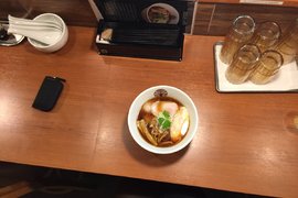 拉麵迷寫食記流行《空拍拉麵》惹得店家和旁人超不爽…… 拉麵迷寫食記流行《空拍拉麵》惹得店家和旁人超不爽……