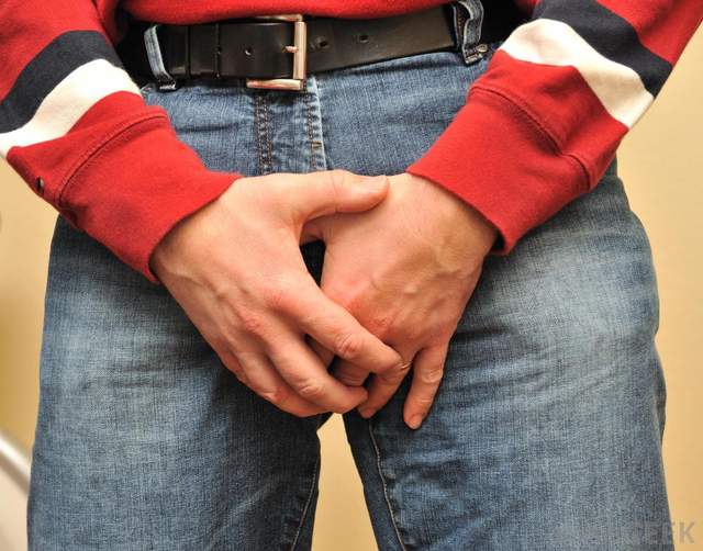 《如果男生也有月經》把那個痛楚換成睪丸被捏爆未免太痛苦了吧 《如果男生也有月經》把那個痛楚換成睪丸被捏爆未免太痛苦了吧