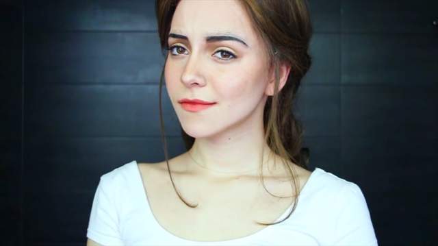 美女與野獸《艾瑪華森仿妝》Jessica Vill 美妝頻道主教你怎麼變貝兒 美女與野獸《艾瑪華森仿妝》Jessica Vill 美妝頻道主教你怎麼變貝兒