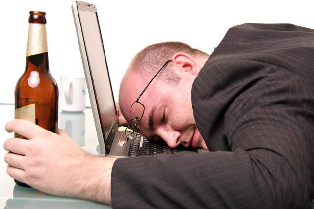 喝醉後《寫信跟丹麥要格陵蘭》沒想到政府竟然回應了... 喝醉後《寫信跟丹麥要格陵蘭》沒想到政府竟然回應了...