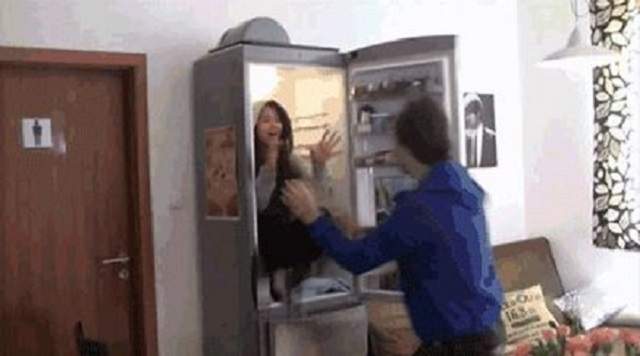 《感情越好越敢惡作劇》是不是好朋友就看你敢不敢接受我的惡作劇囉（誤）