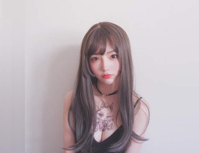 《犬神洛洛子》胸口圖案到底是狐狸還是貓呢？