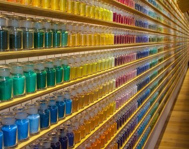 日本繪圖用品專賣店《PIGMENT TOKYO》的擺設超級美~感覺強迫症一定很愛這面顏料牆 ❤ 日本繪圖用品專賣店《PIGMENT TOKYO》的擺設超級美~感覺強迫症一定很愛這面顏料牆 ❤