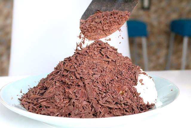 甜點控必見《無限巧克力屑鬆餅》整桶巧克力屑加到你喊停！