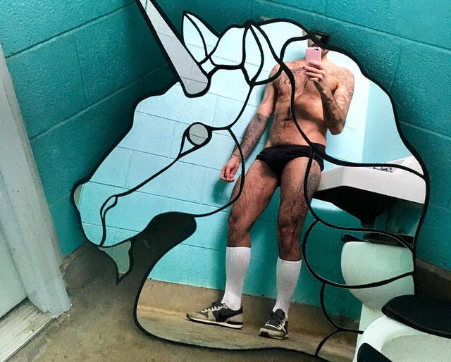 《老媽拿我性感照定做鏡子》木匠表示把你兒子交出來♂