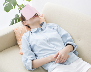 充滿文學氣息《書本眼罩》這眼罩太棒了求量產(敲碗) 充滿文學氣息《書本眼罩》這眼罩太棒了求量產(敲碗)