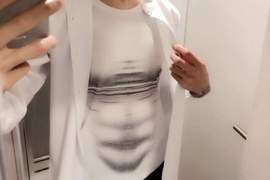 《妄想腹肌T恤》不用修圖也不用健身就能秒速入手健美好身材 《妄想腹肌T恤》不用修圖也不用健身就能秒速入手健美好身材