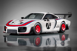 經典靈魂重現 《Porsche》發表全新《935》賽車 經典靈魂重現 《Porsche》發表全新《935》賽車