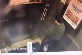 屁孩到處有《在電梯尿尿的小男孩》下場就是被困住然後...... 屁孩到處有《在電梯尿尿的小男孩》下場就是被困住然後......