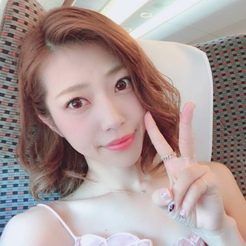 市川雅美碰上恐怖粉絲《宅宅持刀闖AV女優活動》究竟有什麼深仇大恨啊…… 市川雅美碰上恐怖粉絲《宅宅持刀闖AV女優活動》究竟有什麼深仇大恨啊……