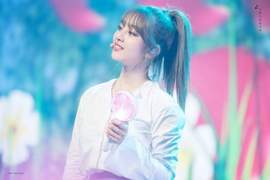 美麗的危險《這髮型被喻為最NG的舞台造型》美雖美卻暗藏危機阿...... 美麗的危險《這髮型被喻為最NG的舞台造型》美雖美卻暗藏危機阿......