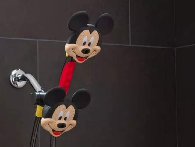 乍看之下超可愛的《米奇蓮蓬頭》一出水立刻毀了童年回憶w