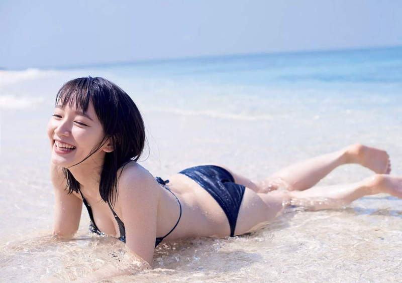 網友票選《最想一起去海邊約會的藝人》換上的泳裝造型也特別期待啊啊啊❤ 網友票選《最想一起去海邊約會的藝人》換上的泳裝造型也特別期待啊啊啊❤