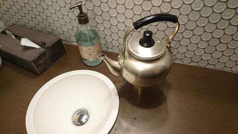 無法省水的《茶壺水龍頭》給你一進廁所就不想出來的理由... 無法省水的《茶壺水龍頭》給你一進廁所就不想出來的理由...