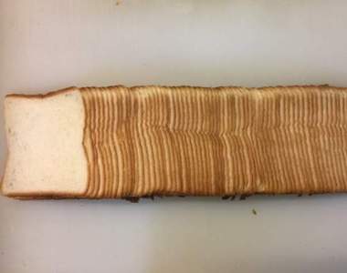 《薄切吐司大挑戰》一條吐司最多能切成多少片呢? 《薄切吐司大挑戰》一條吐司最多能切成多少片呢?