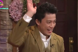 《小栗旬魔性的揮手》到底為什麼每次揮手都可以揮的如此有特色啊XD 《小栗旬魔性的揮手》到底為什麼每次揮手都可以揮的如此有特色啊XD