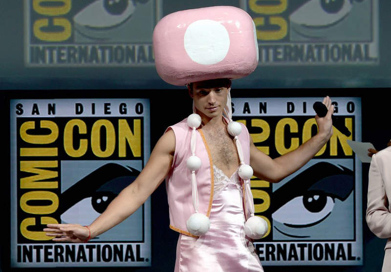 怪獸產地2《怪獸與葛林戴華德的罪行》SDCC特別預告 會場驚現魔法魔菇... 怪獸產地2《怪獸與葛林戴華德的罪行》SDCC特別預告 會場驚現魔法魔菇...