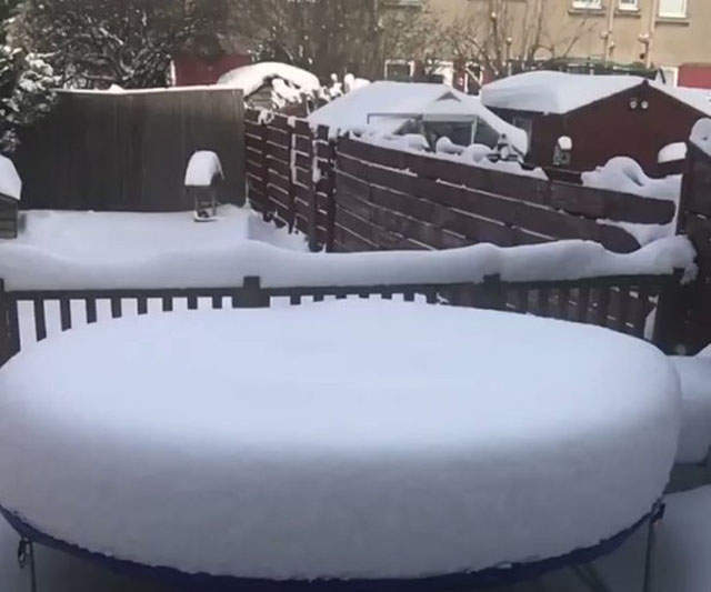 《東方怪獸冷氣團》襲擊歐洲 彈簧床積雪影片超舒壓 《東方怪獸冷氣團》襲擊歐洲 彈簧床積雪影片超舒壓