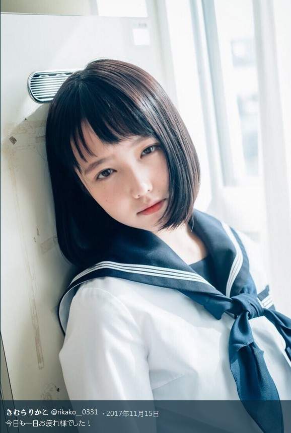 《幼犬系美少女》低低的眉毛給人一種打不起精神的可愛 - 圖片2