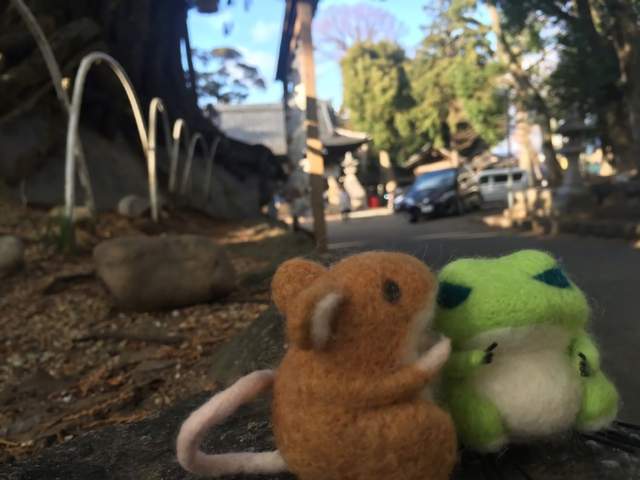 日本超夯手遊《旅行青蛙羊毛氈》如此萌萌的作品~跪求商品化 日本超夯手遊《旅行青蛙羊毛氈》如此萌萌的作品~跪求商品化