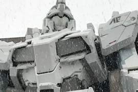 《大雪中的獨角獸鋼彈》毀滅模式一開霸氣威猛依舊 《大雪中的獨角獸鋼彈》毀滅模式一開霸氣威猛依舊