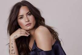 冰雪奇緣《Let it Go》25歲女歌手「Demi Lovato」疑因吸毒過量在豪宅昏迷 冰雪奇緣《Let it Go》25歲女歌手「Demi Lovato」疑因吸毒過量在豪宅昏迷