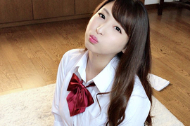 《AV女優秋山祥子》久違拍攝制服片 29歲還扮學生超羞恥…… 《AV女優秋山祥子》久違拍攝制服片 29歲還扮學生超羞恥……