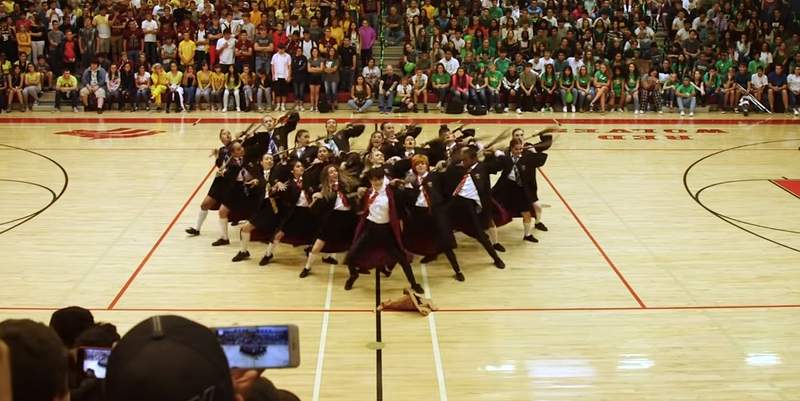 超強高中生《哈利波特熱舞》超過400萬人次觀看影片瘋轉中 超強高中生《哈利波特熱舞》超過400萬人次觀看影片瘋轉中