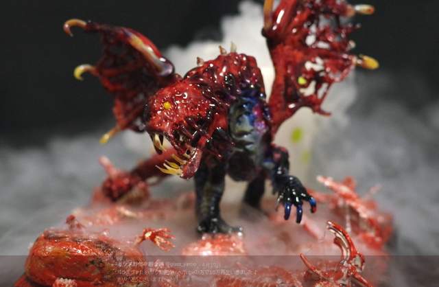 《魔物獵人世界》職人打造精雕玻璃屍套龍 《魔物獵人世界》職人打造精雕玻璃屍套龍