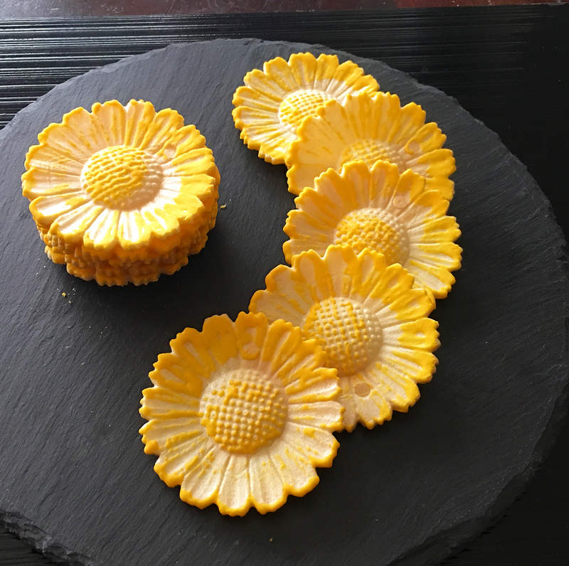 超美話題伴手禮《菊花煎餅》疊在一起意外像玉米一樣的可愛外型♥ 超美話題伴手禮《菊花煎餅》疊在一起意外像玉米一樣的可愛外型♥