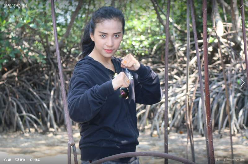 《印尼美女格鬥家》Chintya Candranaya用腳把鐵管踢彎這有點猛 《印尼美女格鬥家》Chintya Candranaya用腳把鐵管踢彎這有點猛